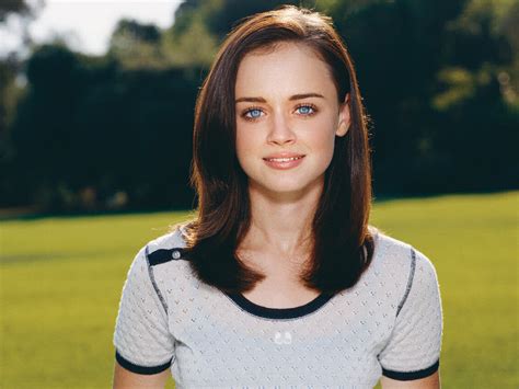 Rory Gilmore Girls Wallpaper 28848008 Fanpop