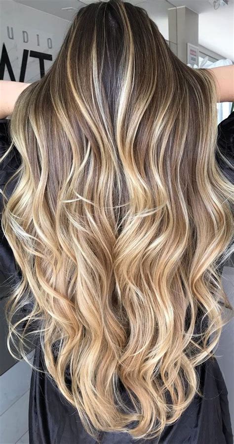 43 Gorgeous Hair Colour Ideas With Blonde Honey And Caramel Balayage