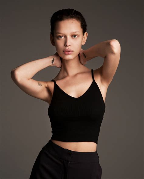 Masha Keij Model Superbe Connecting Fashion Talents
