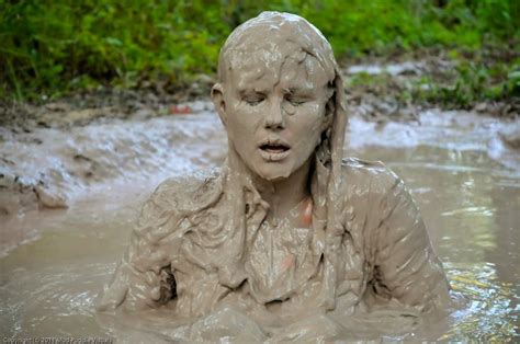 quicksand visuals mudding girls visual best cleaning products