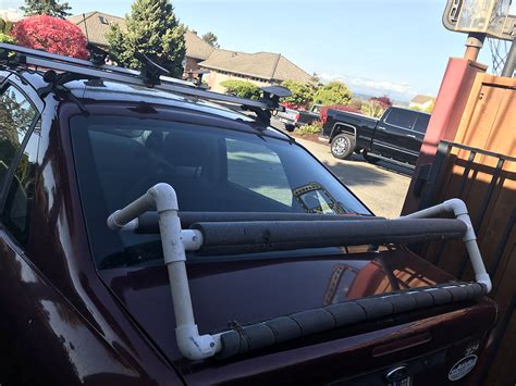 When you have to load a long heavy kayak with no one around to help, you need some sort of loader. Best DIY Kayak Loader - Fishing Wa - Fishing Washington FishingWa
