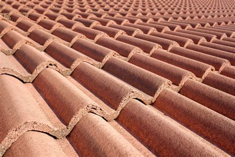 Why Clay Roof Tiles Last Long And Are Ideal For Home Construction In