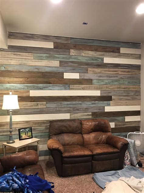 How About A Wood Wall Using Fence Boards And Rethunk Junk