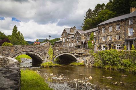 The Prettiest Small Towns In Wales