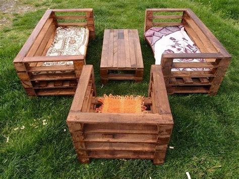 Hanging chair on wooden patio. Customized Pallet Wood Upcycled Ideas | Pallet garden ...