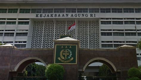 Istilah kejaksaan sebenarnya sudah ada sejak lama di indonesia. Kejaksaan Agung Dinilai Lakukan Kesalahan Fatal Kaitkan ...