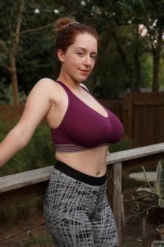 Kelsey Berneray Aka Kelseysbedroom Big Tit Web Cam Model Bod Girls