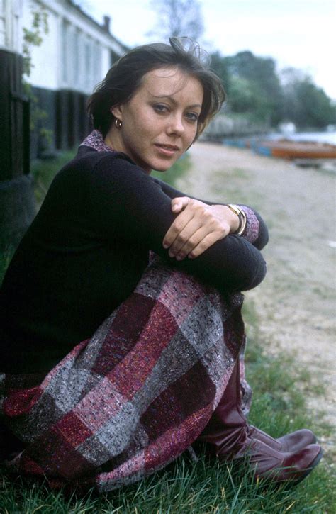 Jenny Agutter Late S Who Would Not Want To Be Looked At With