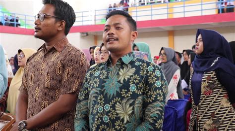 Perhatikan judul karya satra berikut. INDONESIA RAYA PPLKT 1 TH ACCENTER BOUGENVILLE 2019 - YouTube