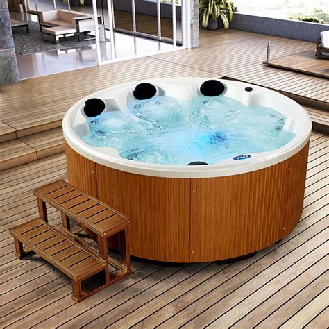 Hot Sale 7 People Spa Tubs Made In China Deluxe Outdoor Whirlpool