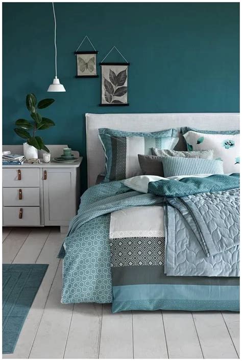 Teal Blue Bedroom Designs / A Contemporary Teal Blue Bedroom With Grey