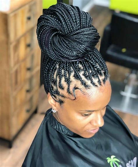 Natural curly braiding hair or deep wave braiding hair for black hair & sew ins. Box braids @esponjamagic #boxbraids . . . #follow ...