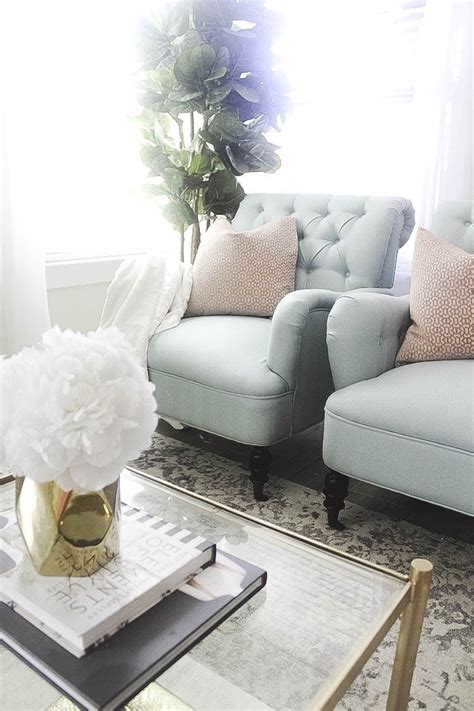 Blue And Blush Living Room Sunshine And Stilettos Blog