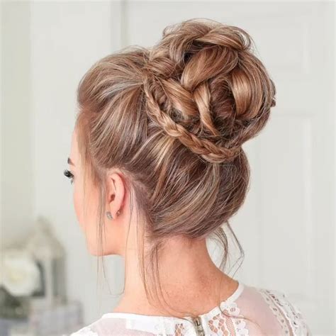 Quick And Easy Updos Hairstyles For Women With Shorter Hair 15 Easy