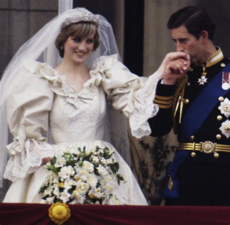 Prinzessin diana sprach im fernsehen über ehebruch. Die 20 Besten Ideen Für Prinzessin Diana Hochzeit - Beste ...