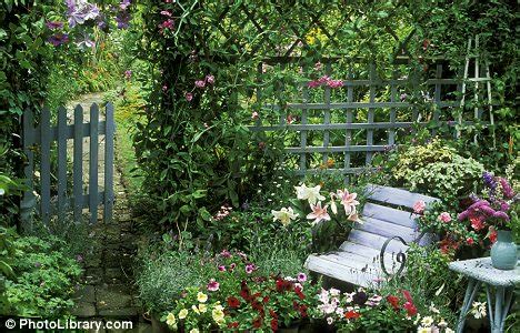 Privacy plantings at property border. Pass the screen test: Partitions give you privacy without ...