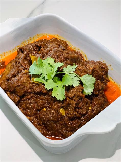 The time taken to cook rendang is much longer than cooking curries as it thrives when cooked slowly. Chef Wan Beef Rendang - THERMOMIX | Recipe | Beef, Lamb ...