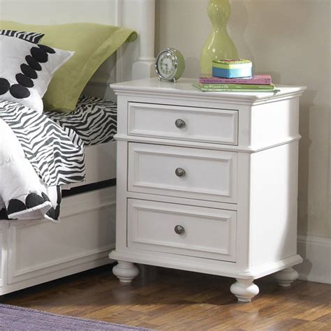 Walmart canada has a wide variety of designs to choose from, including matching furniture, accessories and decor to suit. Legacy Classic Kids Madison 3 Drawer Nightstand - Natural ...