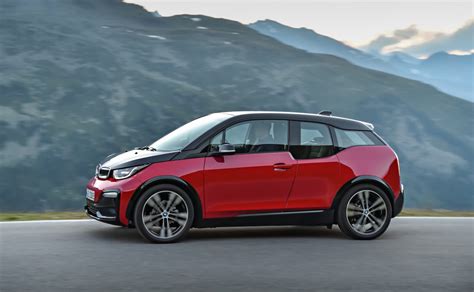 The i3 turned in a strong performance in the group's four main crash tests—small overlap front, moderate overlap front, side impact, and roof strength. 2018 BMW i3 revealed: i3s gets more power, sportier ...