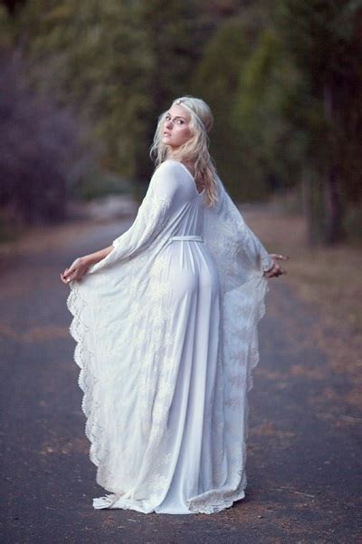 30+ Unique Boho Wedding Dresses For 2018/2019 | MCO