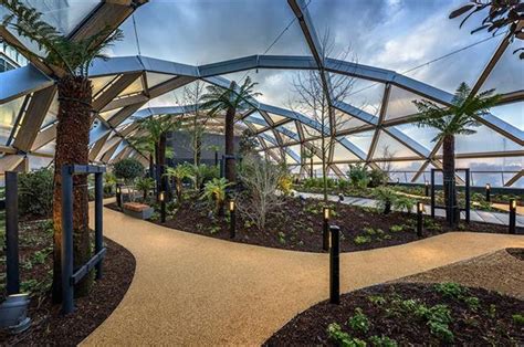 And i implemented marc raibert's legged robots that balance virtual leg placement strategy in two directions, so my. Crossrail Place Roof Garden, Canary Wharf | Horticulture Week