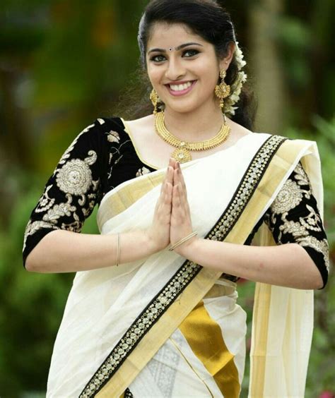 Malayali മലയാളി Kerala Traditional Saree Set Saree India Beauty Women