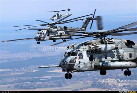Usa Marine Corps Sikorsky Ch 53e Super Stallion At In Flight North