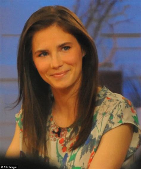 Amanda Knox Claims She Is Penniless After Facing Libel Lawsuits Over