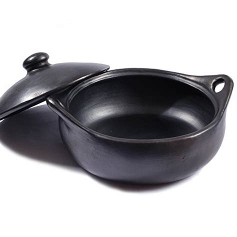 Unglazed clay pot and lid must be completely submerged in water for at least 15 minutes prior to always place your clay cookware in the center of a cold oven, and allow it to heat gradually with the. Clay Cooking Pots: Amazon.com