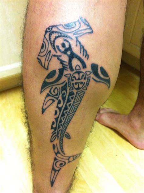 Hammerhead Tattoo In 2020 Maori Tattoo Shark Tattoos