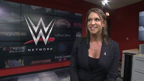 Wwes Stephanie Mcmahon On Going Pink During Monday Night Raw Wgn Tv