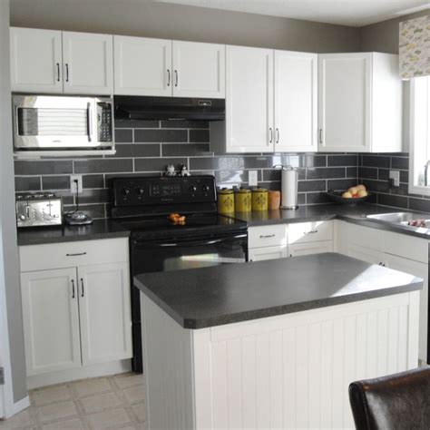 Choosing the perfect white trim paint color can be really tricky! Paint Kitchen Cabinets | Kitchen diy makeover, Kitchen ...