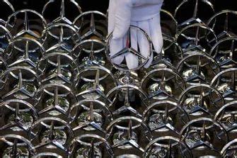 Autokrise Daimler Schickt Zehntausende In Kurzarbeit DER SPIEGEL