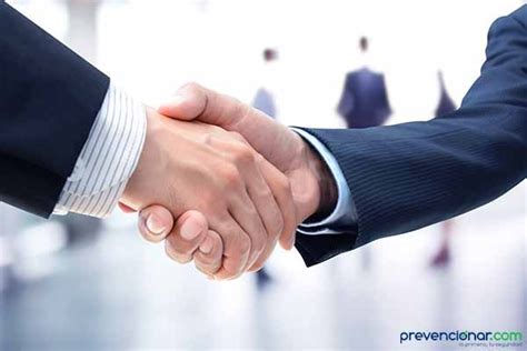 Suggest as a translation of parcial. Acuerdo parcial del Convenio colectivo de servicios de ...