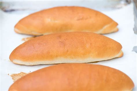 Cuban Bread Pan Cubano Recipe In 2020 Cuban Bread Bread Dinner Bread