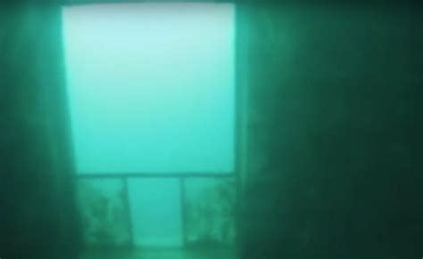 Lake Minnewanka Underwater Ghost Town Ghost Towns Underwater Hotel Lake