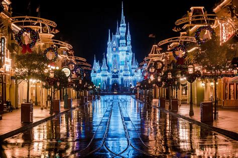 Rainy Night On Main Street In The Magic Kingdom Voyage Disney World