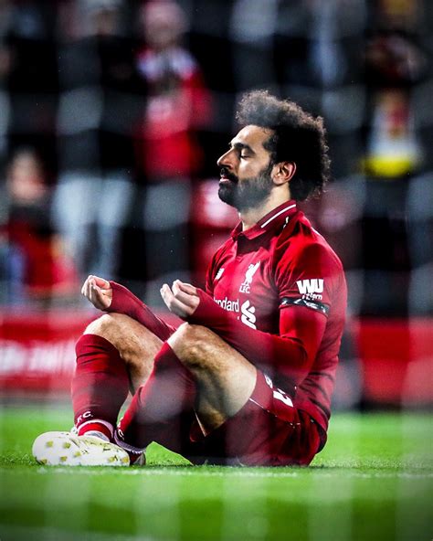 pin by 10 on soccer guys salah liverpool mohamed salah liverpool