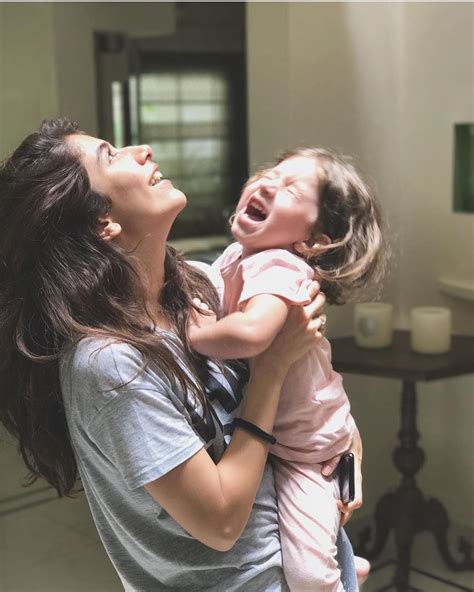 Syra Yousuf Shares Cute Pictures With Her Daughter And Sisters - Health ...