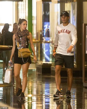 Rafael nadal is a married man! Photos of Rafa having lunch with his girlfriend in Melbourne - Rafael Nadal Fans