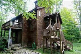 Enjoy one story living inside and out with extensive decking and a beautiful yard. Canaan Valley Cabin Rentals & Vacation Rentals