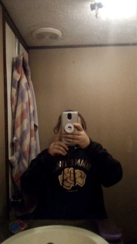 Pin By Katherine Huff On Me Mirror Selfie Mirror Selfie