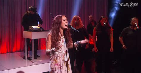 Christian Singer Lauren Daigle Stuns ‘ellen Show Fans With Her Surprising Performance Madly Odd