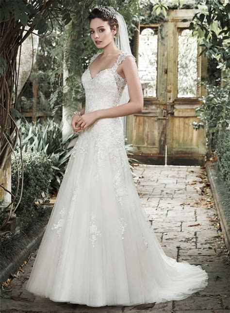 A Line Sweetheart Sheer Illusion Back Tulle Lace Wedding Dress With Straps