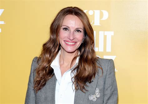 Julia Roberts Says She Always Mistakes Herself For Another Celebrity In