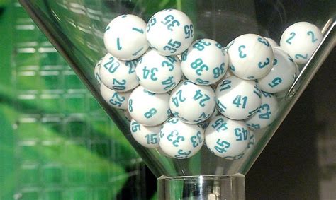 Bei uns erfahrt ihr jetzt die gewinnzahlen der ziehung von lotto 6 aus 49, spiel 77 und super 6. Lottoziehung Heute : Lotto Am Mittwoch 28 September Das ...