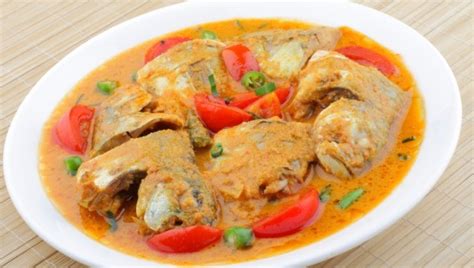 500 ml minyak untuk menggoreng. Resep Gulai Kuning Ikan Nila Padang : Rm Pusako Jaya ...