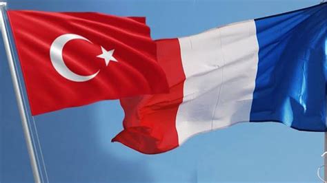 Fransa, 'Türkiye'ye siyasi bağlılık' nedeniyle vatandaşlık başvurusunu reddetti
