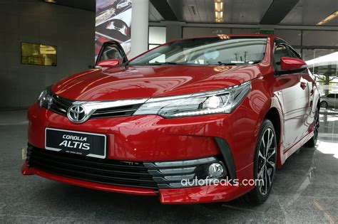 Facelifted 2017 Toyota Corolla Altis Previewed Ahead Of Debut