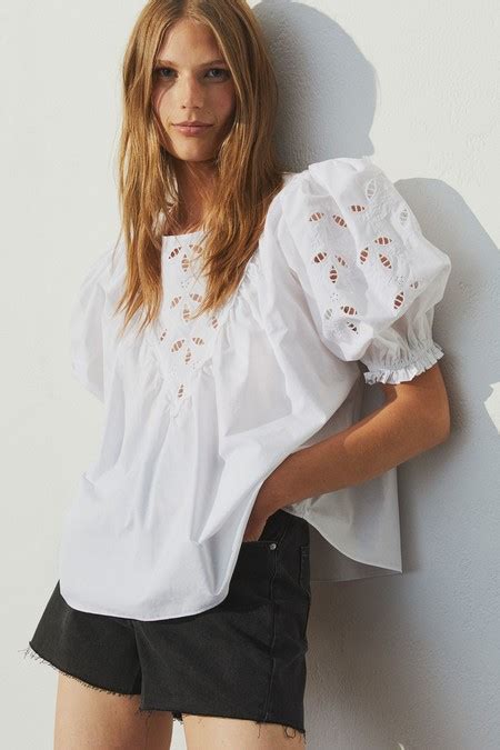 Una Blusa Blanca Puede Salvar Tu Estilismo 15 Modelos Para Añadir De